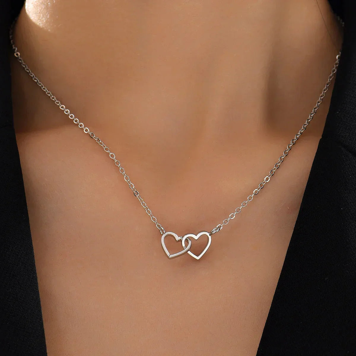 Colar Feminino Tiny Double Hollow Heart